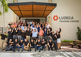 2017 LUDECA agent meeting team